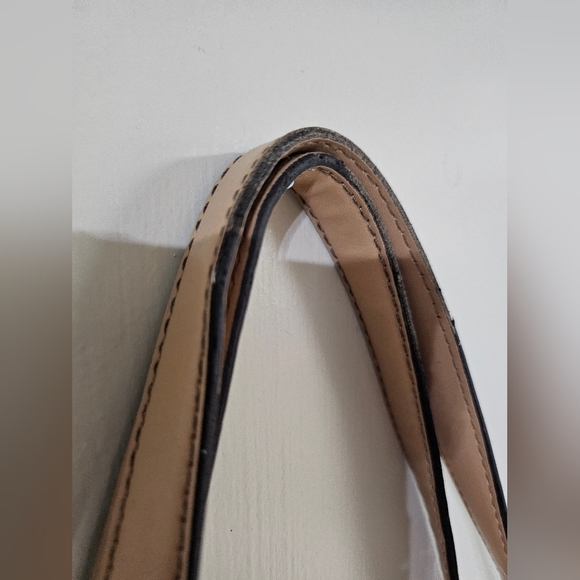 Liz Claiborne Tan and Gray Tote Bag with Stylish Design - Picture 12 of 16